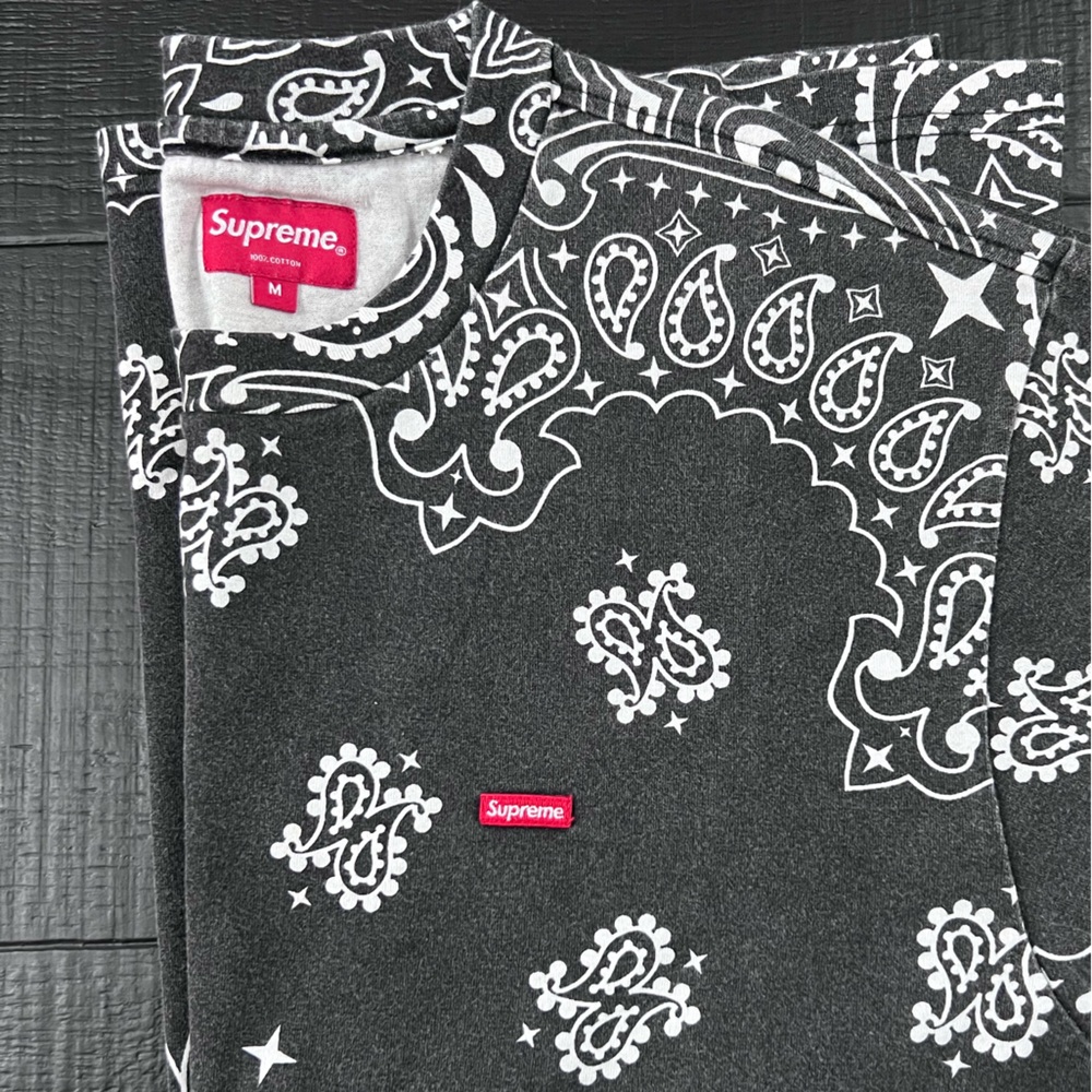 SUPREME - Bandanna T-shirt